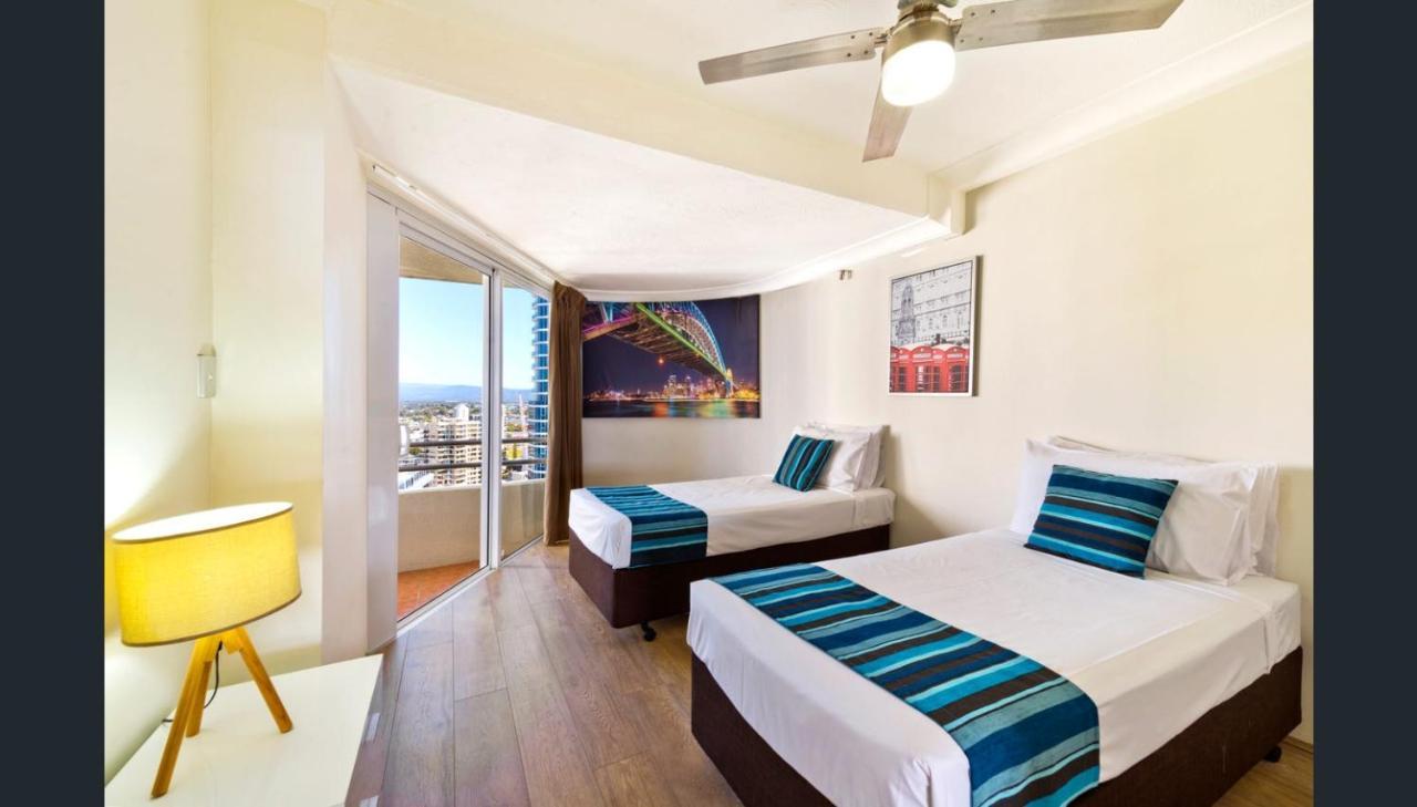 Zenith Ocean Front Apartments Gold Coast Exterior photo