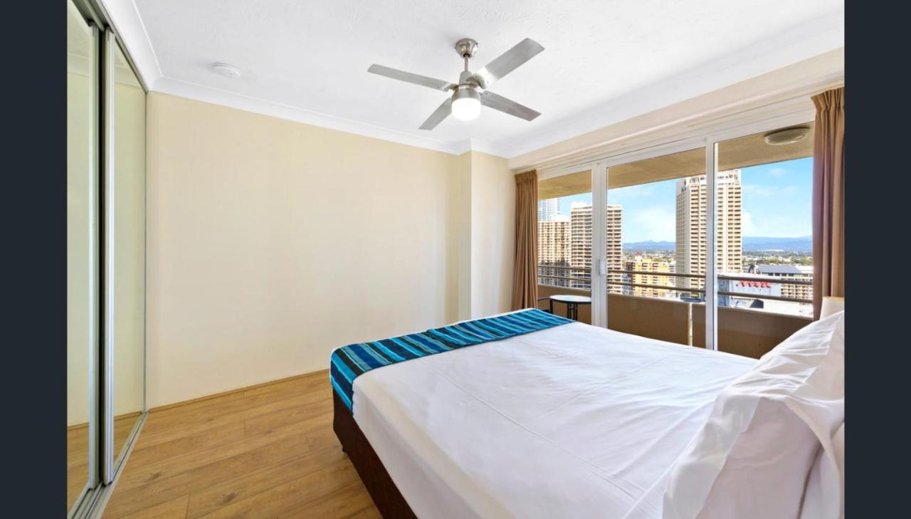 Zenith Ocean Front Apartments Gold Coast Exterior photo