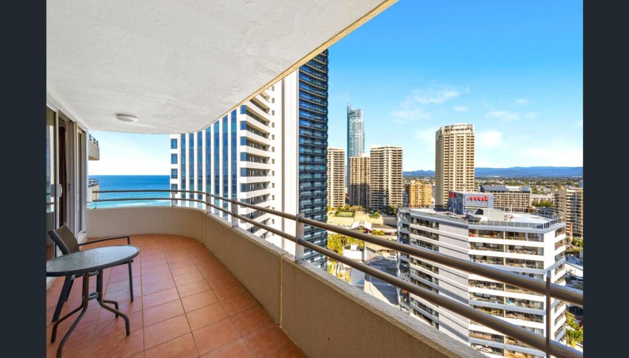 Zenith Ocean Front Apartments Gold Coast Exterior photo