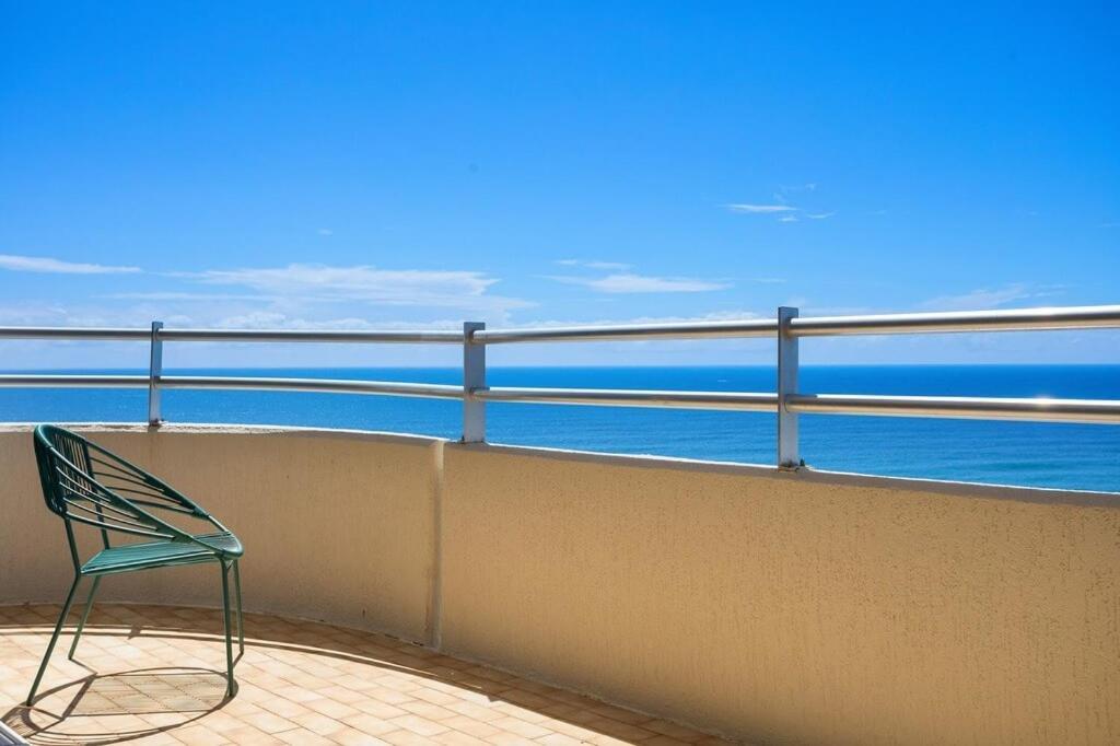 Zenith Ocean Front Apartments Gold Coast Exterior photo