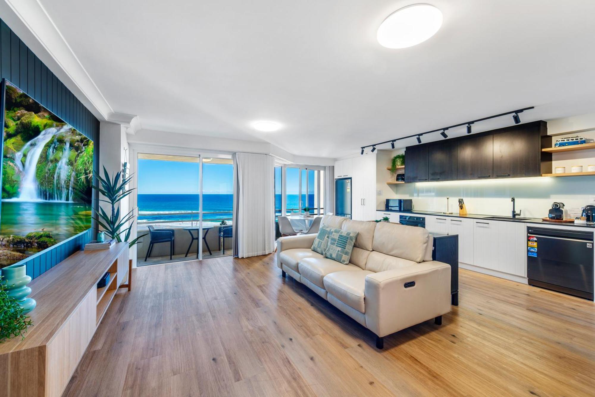 Zenith Ocean Front Apartments Gold Coast Exterior photo