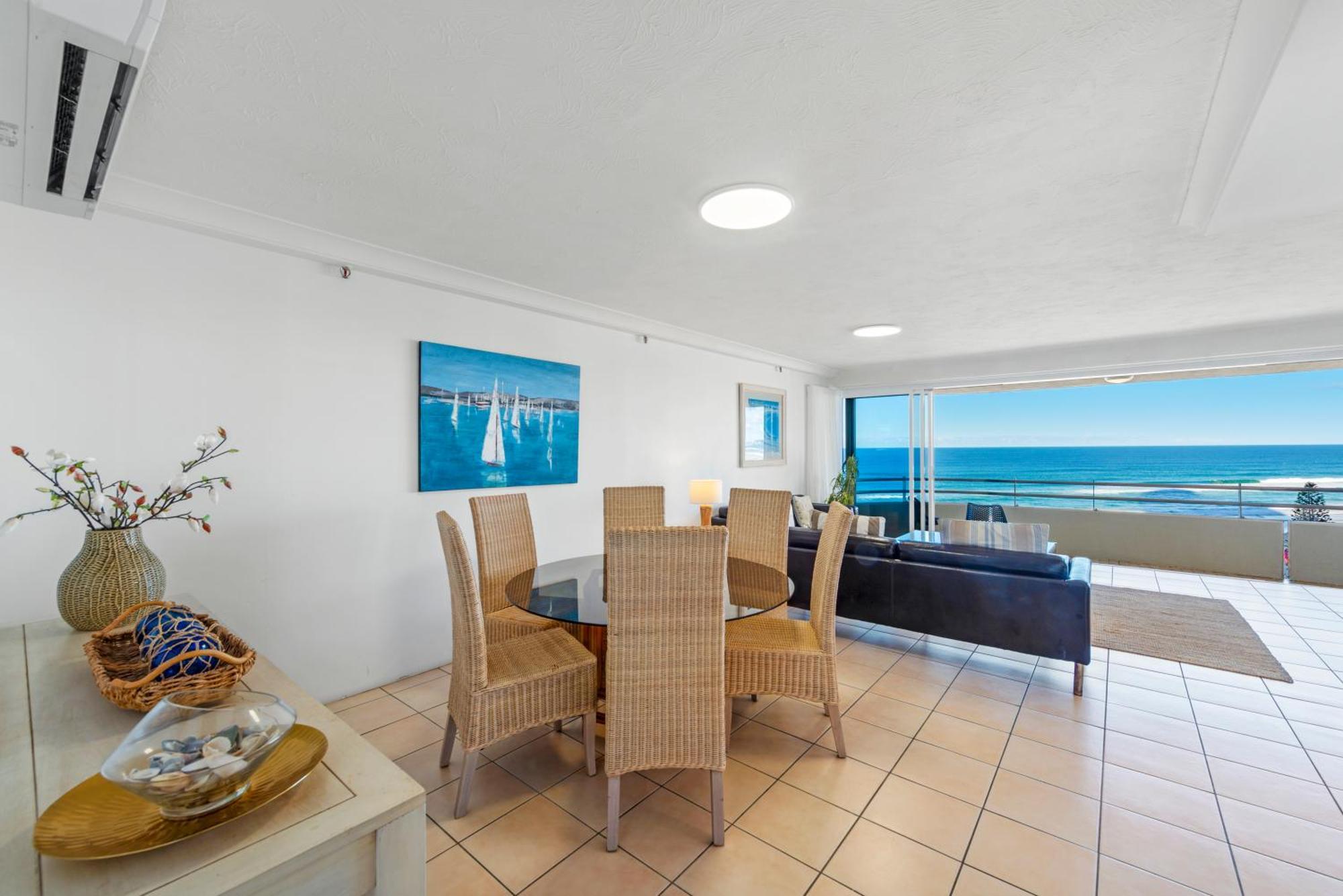 Zenith Ocean Front Apartments Gold Coast Exterior photo